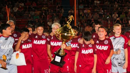 Sin equivalencias, Lanús ganó con facilidad la 37ª edicion del Mundialito