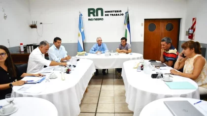 UnTER insiste que, sin aumento salarial, está en peligro el inicio de clases