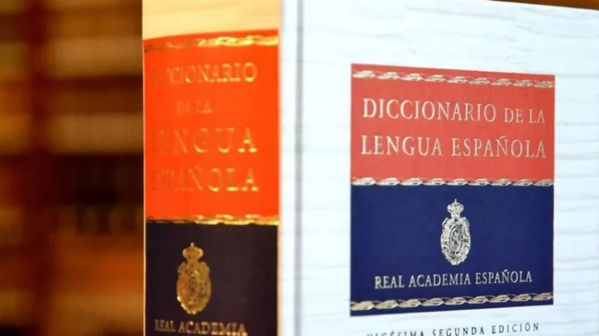 La Real Academia Española eliminó dos letras del abecedario: cuáles son y por qué