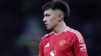 ¡Se calentó! La polémica respuesta de Lisandro Martínez a una leyenda del Manchester United