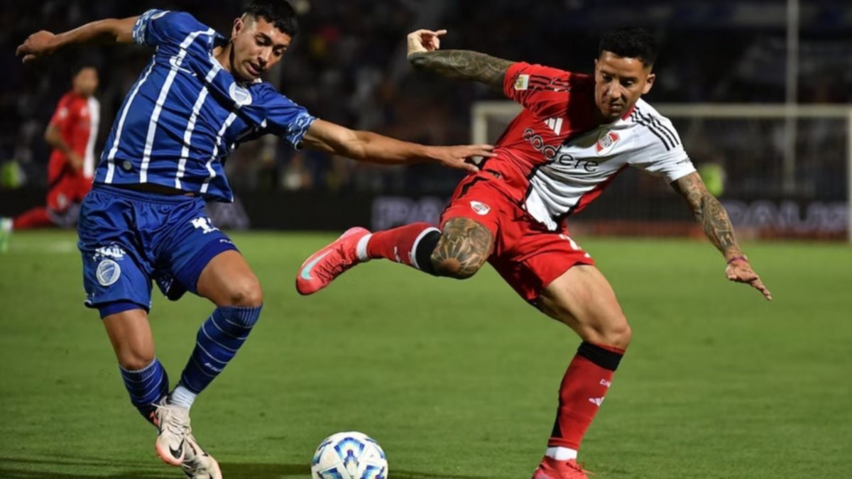 Un flojo River sigue dejando dudas y empató sin goles en Mendoza ante Godoy Cruz