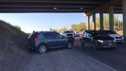 Robaron un auto en Cipolletti y apareció abandonado en medio de la Ruta 7
