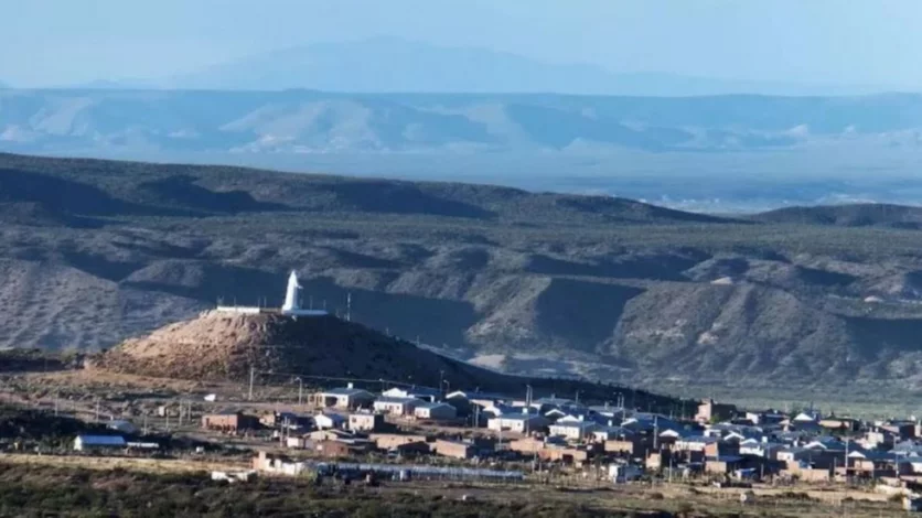 Investigan la muerte de una mujer en Rincón de los Sauces