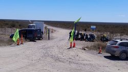 UOCRA sigue con la protesta en el ingreso al oleoducto Vaca Muerta Sur, en Chichinales