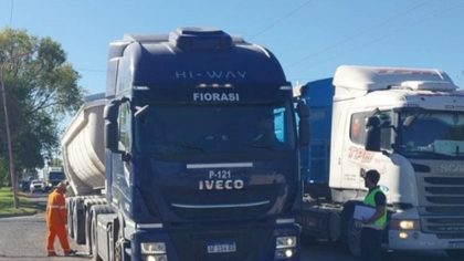 Weretilneck volvió a marcarle la cancha a las empresas que operan en Vaca Muerta