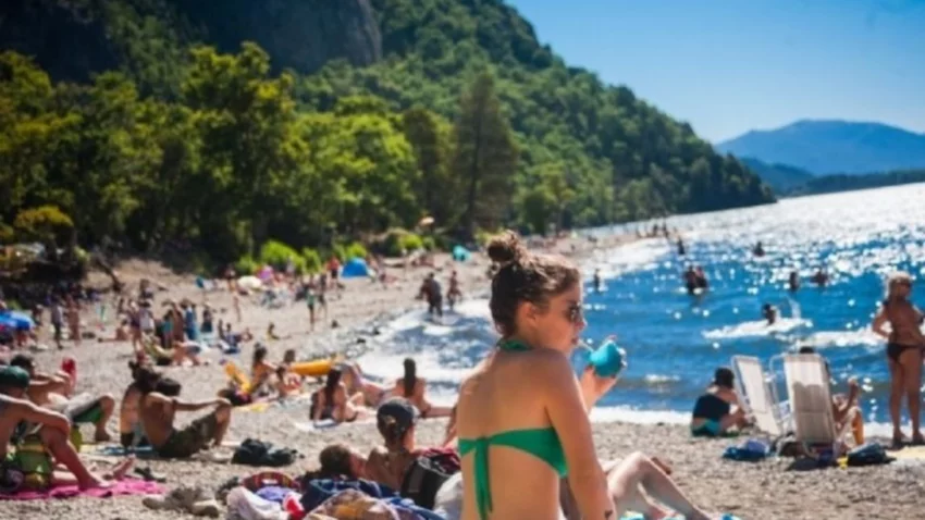 El turismo de verano en la provincia le esquivó a la crisis económica