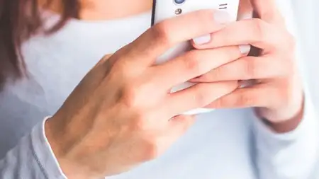 Brindan asesoramiento gratuito por whatsapp a víctimas de violencia de género