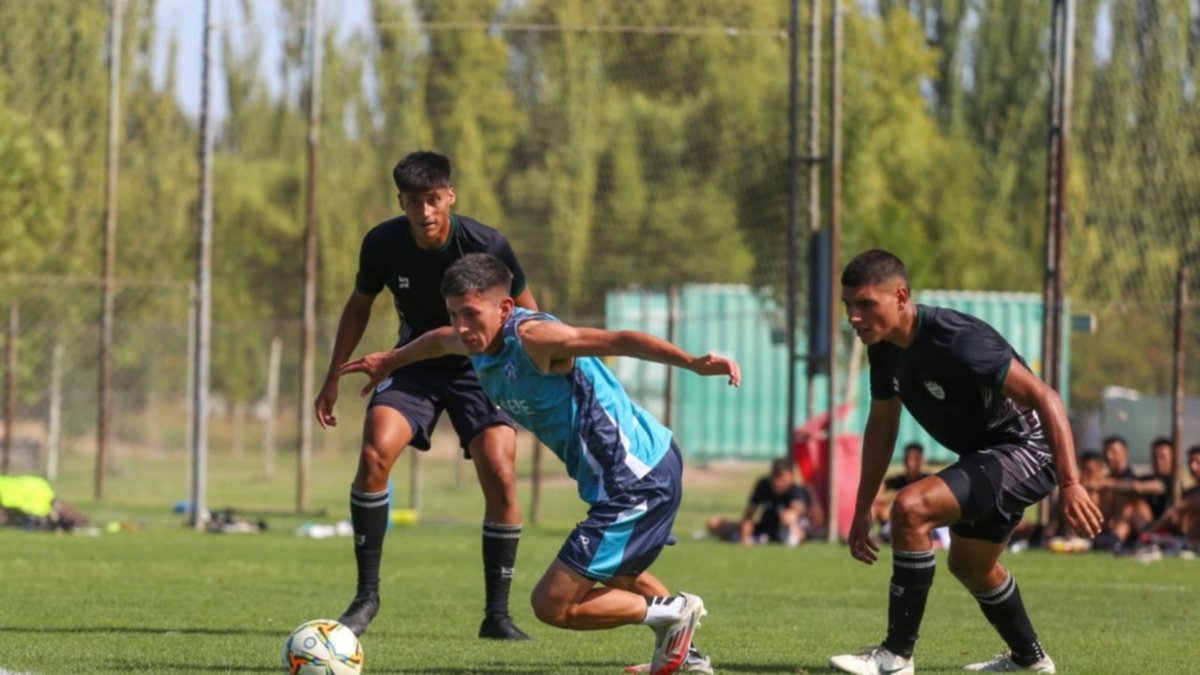Deportivo Rincón arranca sus partidos amistosos en Mendoza, ante San Martín