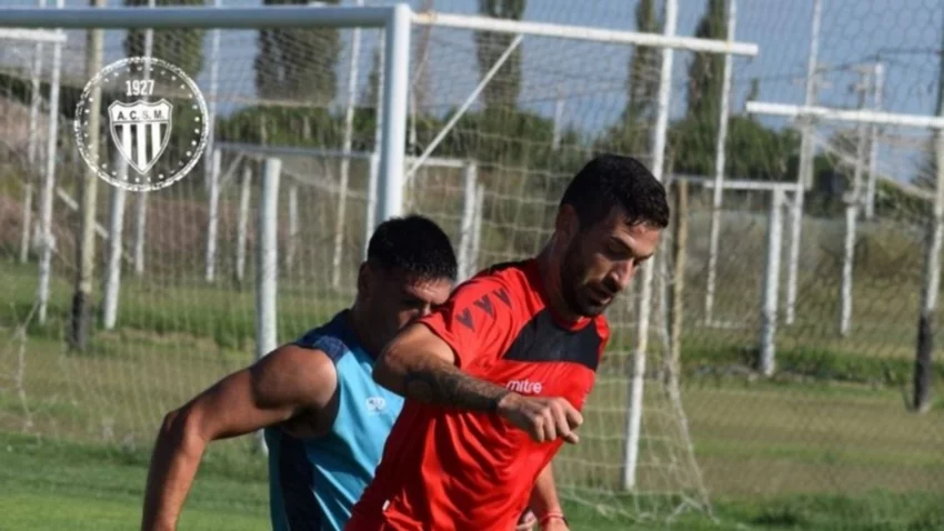 Deportivo Rincón jugó su primer partido en Mendoza