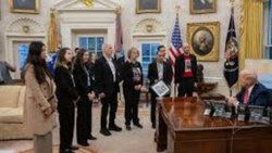 "Ustedes pueden elegir": Qué dice el ultimátum que publicó Trump para Hamas