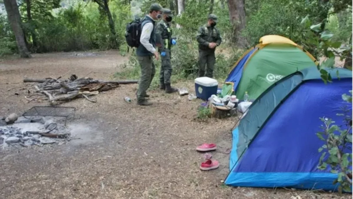 Durante el finde largo apagaron 370 fogatas en zonas no habilitadas del Parque Lanín