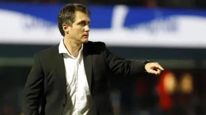 Desembarca en Liniers: Guillermo Barros Schelotto es el nuevo DT de Vélez