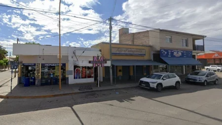 Barreteó un local y se llevó hasta la computadora, pero solo estará preso un año