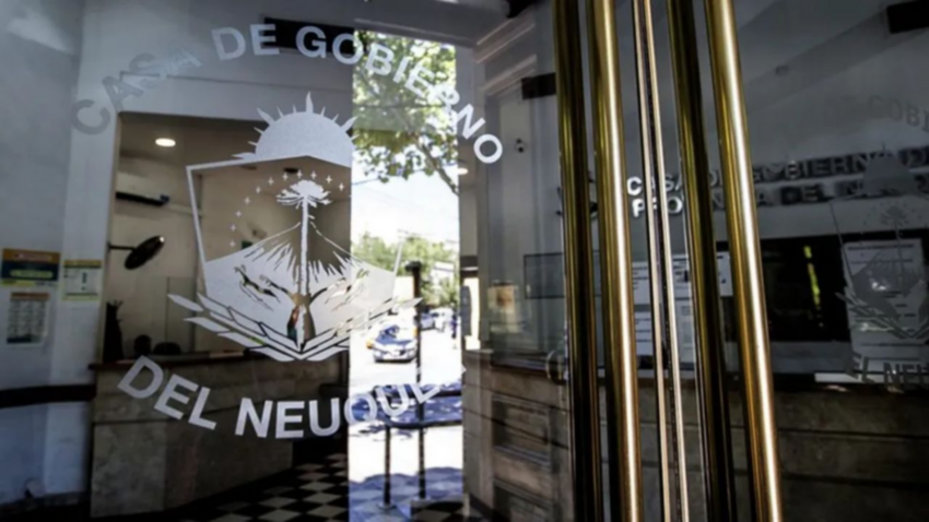 Ñoquis en jaque: se vienen más despidos en el Estado