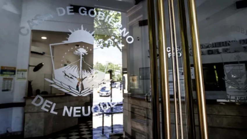 Ñoquis en jaque: se vienen más despidos en el Estado
