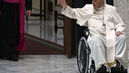 El Vaticano confirma las mejoras en la salud del papa
