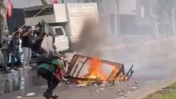 Cuál es el estado de salud del fotógrafo atacado por policías en la marcha de jubilados