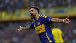 En la noche de los goleadores, Boca venció 4-0 a Defensa y Justicia en La Bombonera y es puntero de la Zona A