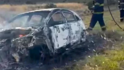 Viajaban a Chimpay pero sin suerte: se les prendió fuego el auto
