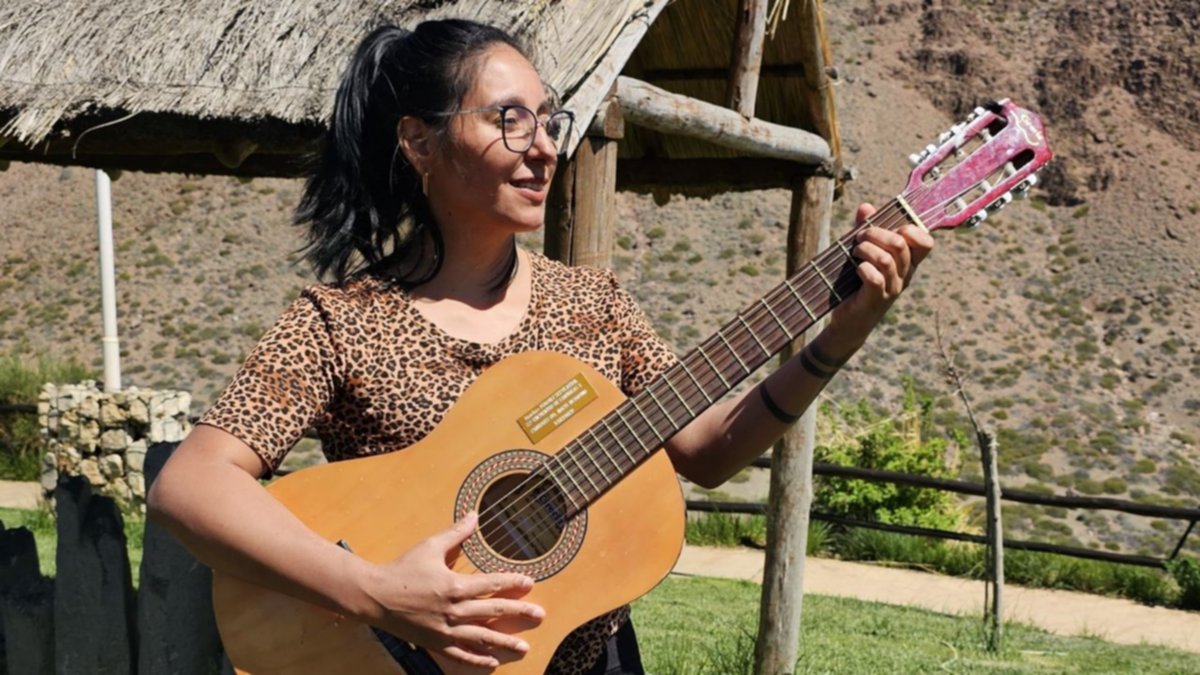 Varvarco mantiene vivo el arte de las cantoras del norte neuquino