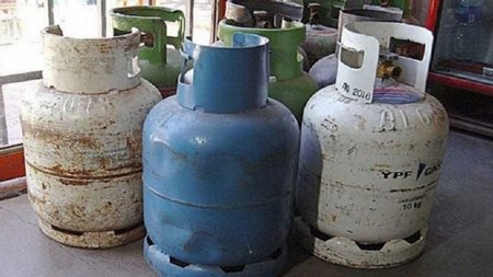 Llega el frío y ya preocupa el precio de las garrafas de gas en los barrios