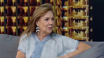 Mónica Gonzaga confesó con qué cantante internacional intimó en la casa de Frank Sinatra