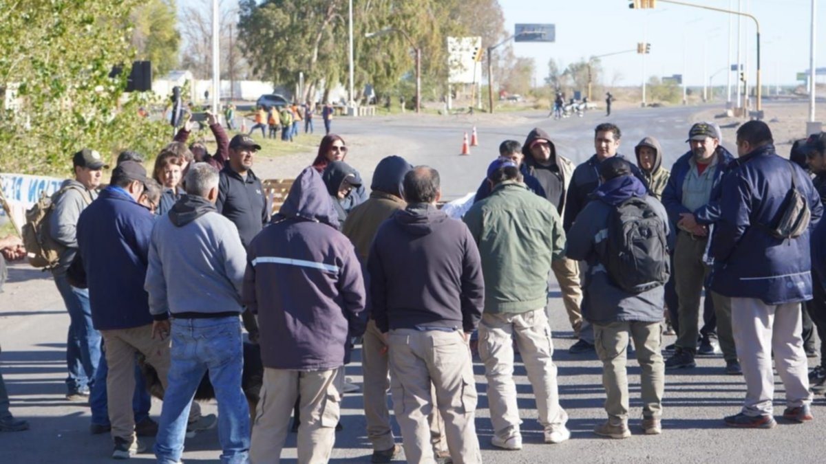Sin acuerdo, sigue el corte en la Ruta 7 y el jueves habrá más interrupciones