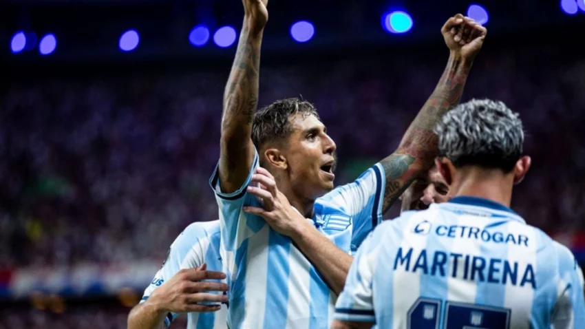 Racing tuvo un debut soñado y goleó categóricamente a Fortaleza en Brasil