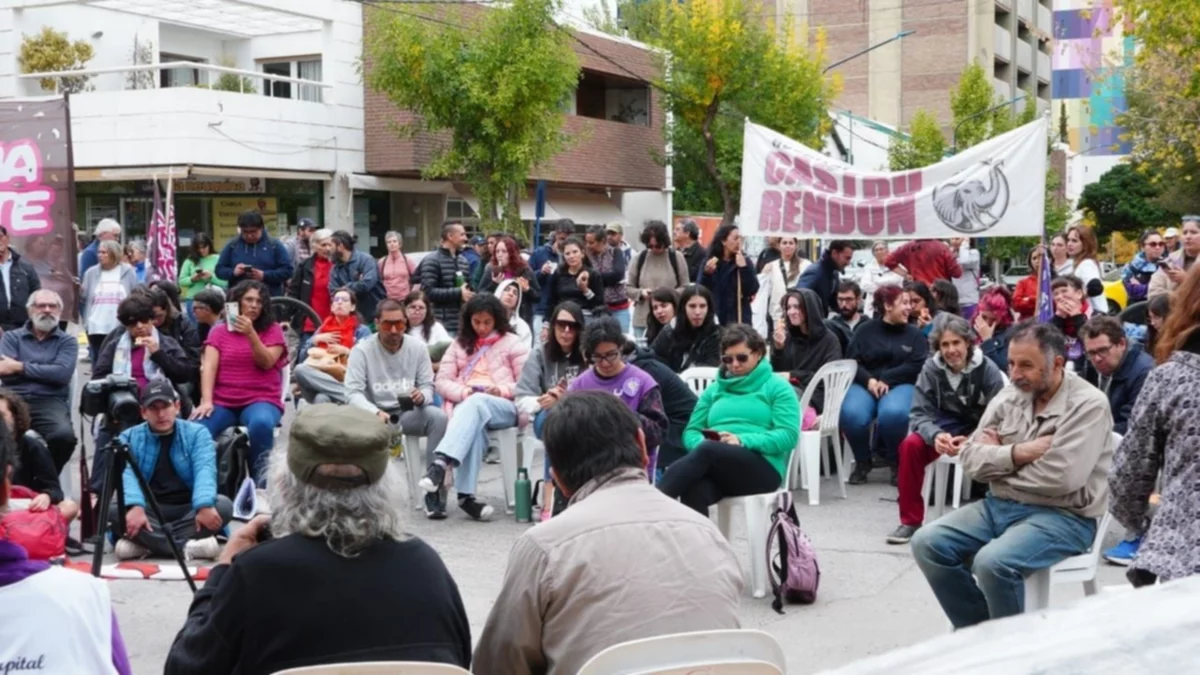Tensión, caravana y una clase pública: así terminó la protesta de los ceramistas
