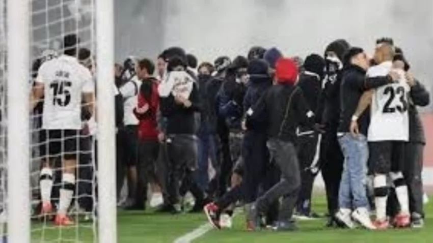 Tragedia en Chile: dos hinchas murieron por incidentes en la previa entre Colo Colo y Fortaleza
