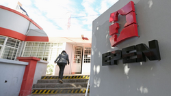 Se hicieron pasar por empleados del EPEN para estafar a los vecinos