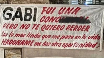 Viral desde General Roca: infidelidad y un pasacalle con pedido de perdón