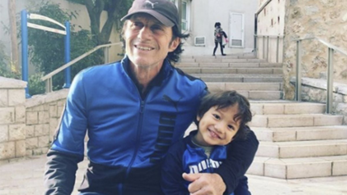 Las fotos del gran cambio de Guillermo Junior, el hijo menor de Guillermo Vilas