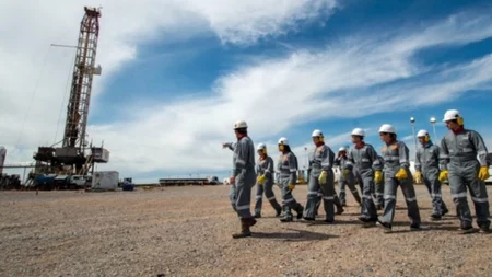 Pan American Energy descubrió gas similar al de Vaca Muerta, en Chubut