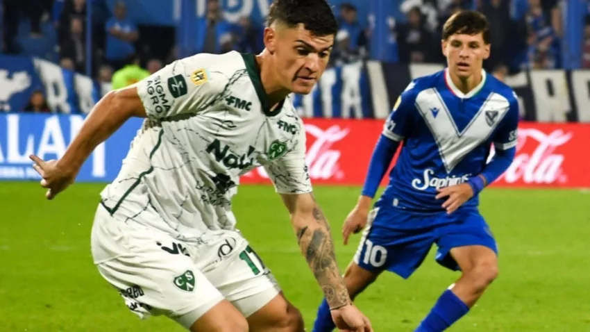 Vélez erró un penal, perdió ante Sarmiento y estira su mal momento en el campeonato local