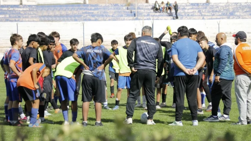 Copa País, la nueva competición que busca impulsar el fútbol juvenil