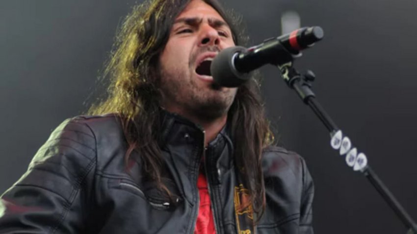 Acusaron al cantante de La Mancha de Rolando por atropellar a un motociclista