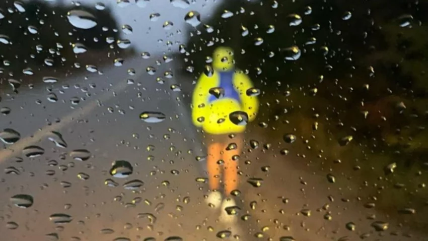 Con lluvia y sin pausa Martín Zubiria terminó su carrera por la concientización