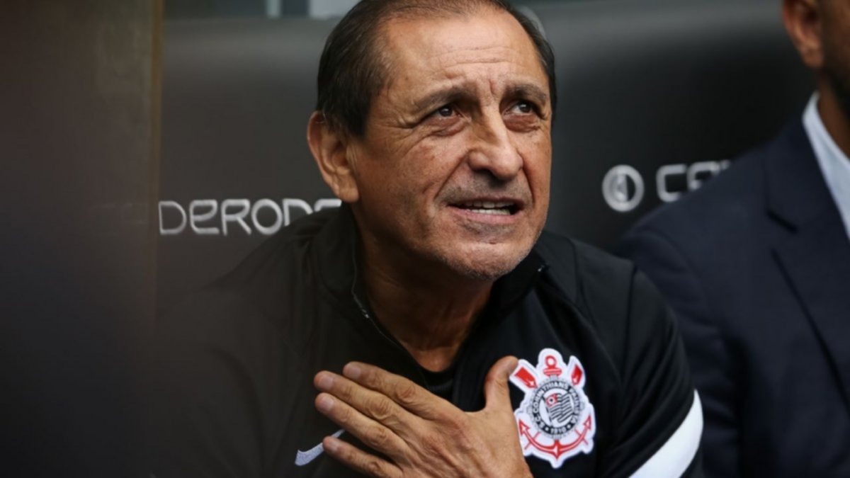 El Corinthians despidió a Ramón Díaz