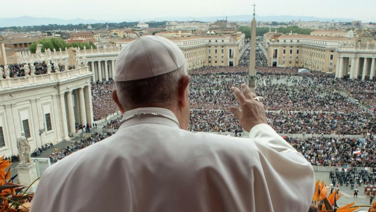 El Papa volvió a San Pedro: "No hay paz posible sin un verdadero desarme"