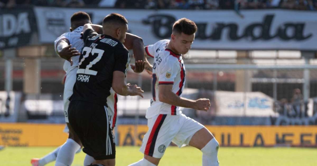 Riestra y San Lorenzo aburrieron en el Bajo Flores