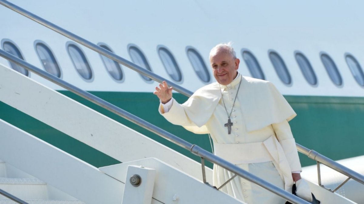Los viajes del papa: 66 países, 47 viajes y una ausencia notable