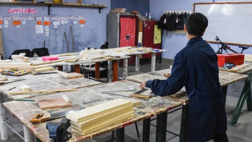 Más de 1.500 jóvenes y adultos neuquinos completarán sus estudios técnicos