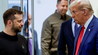 Mientras Trump critica a Zelenski, Rusia mata 9 personas en Ucrania