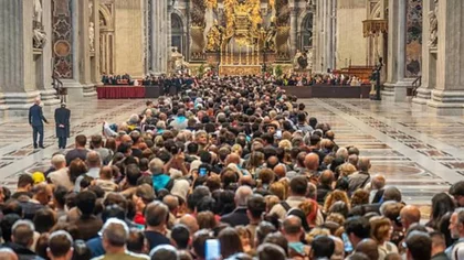 Abren la Basílica de San Pedro hasta las 19 pero antes habrá restricciones