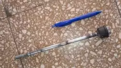 Alumnos de un colegio técnico lastimaron a un nene de 8 años con un fierro