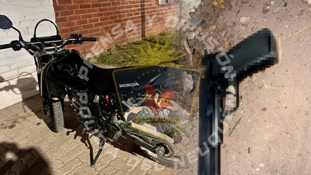 Los atraparon con una moto robada, quisieron escapar y se les cayó una 9mm