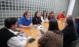 El gobierno y el gremio "revisan" el espinoso tema licencias docentes
