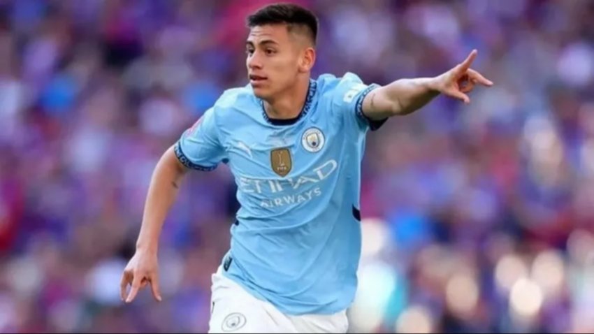"Es buenísimo": el elogio al Diablito Echeverri tras debutar en el City
