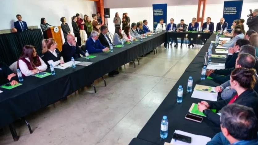El plan que busca que ningún niño neuquino deba elegir entre estudiar o trabajar